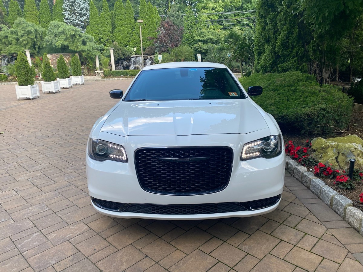 2021 Chrysler 300