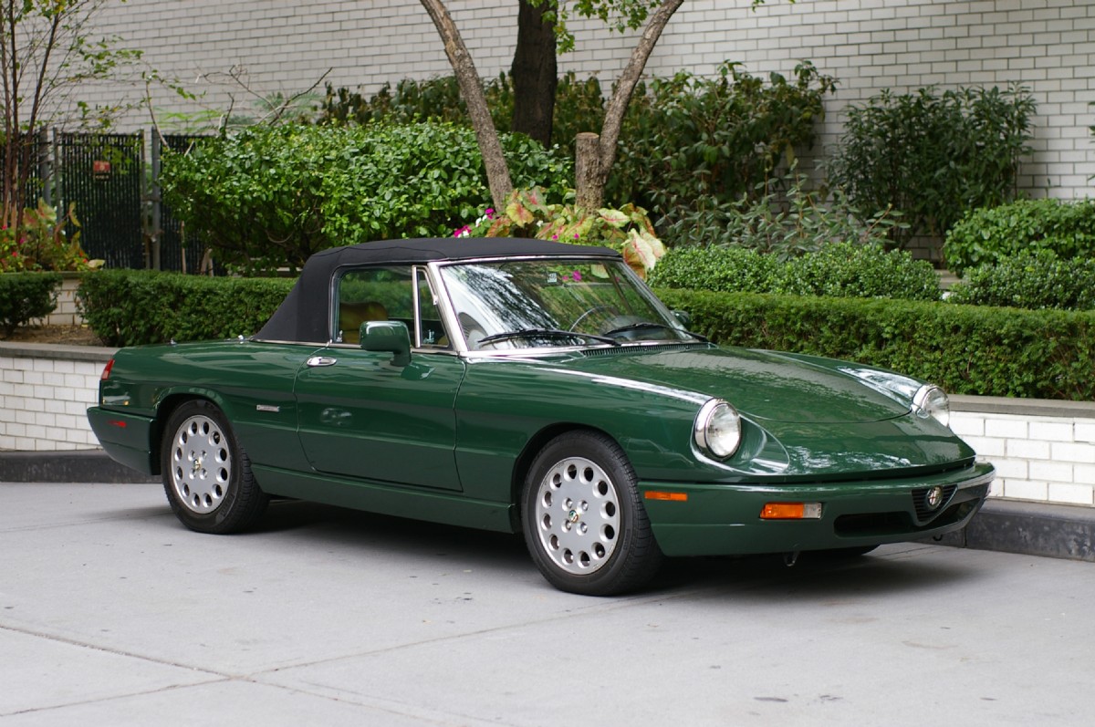1992 Alfa Romeo  Spider Veloce