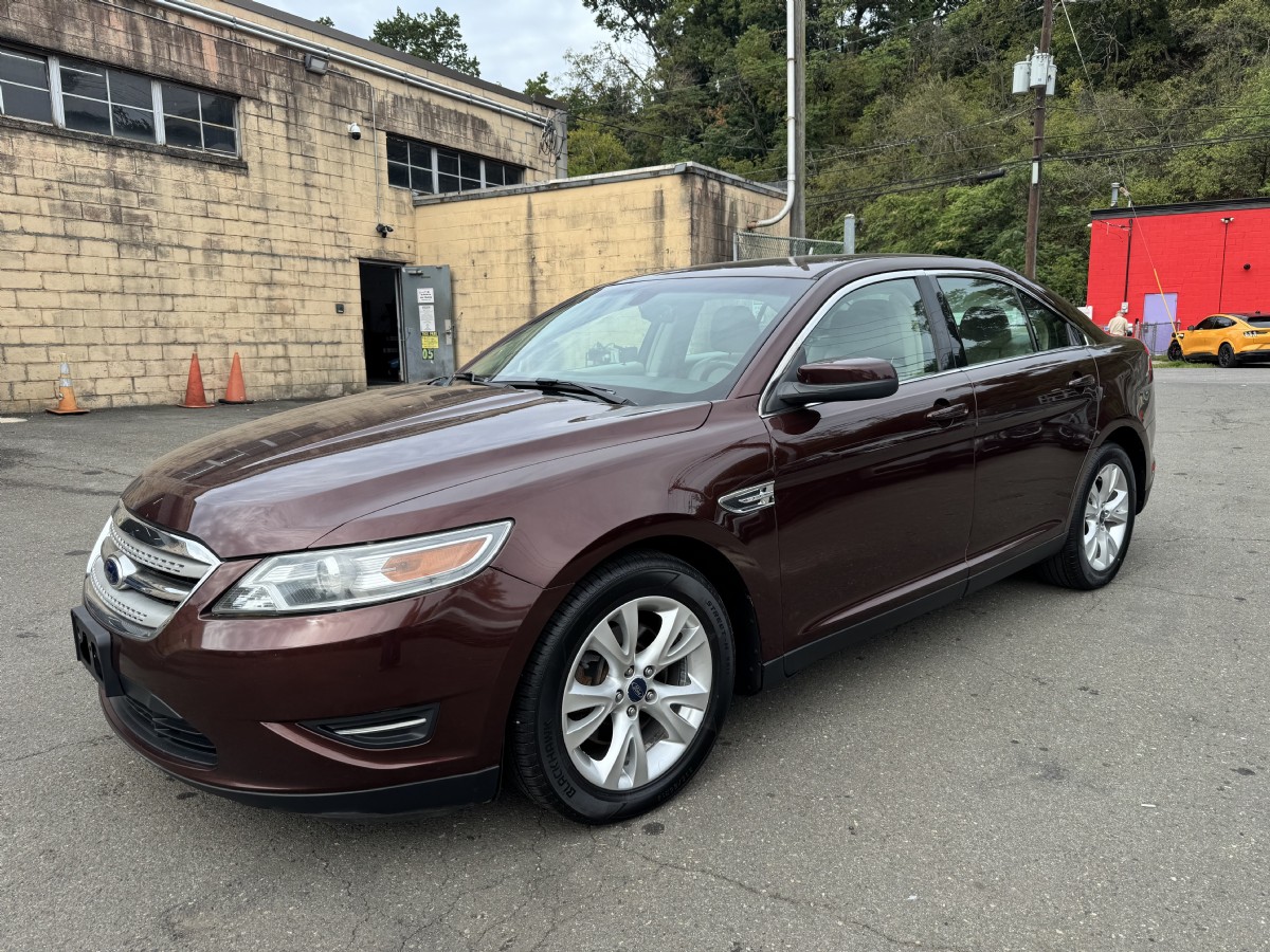 2012 FORD Taurus