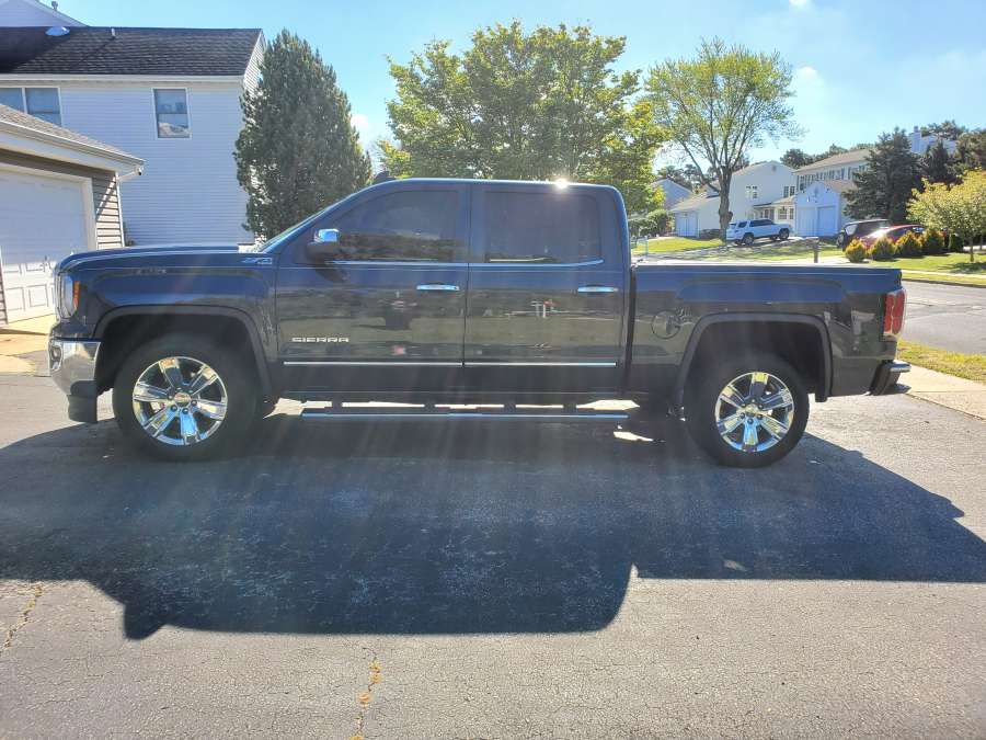 2017 GMC SIERRA