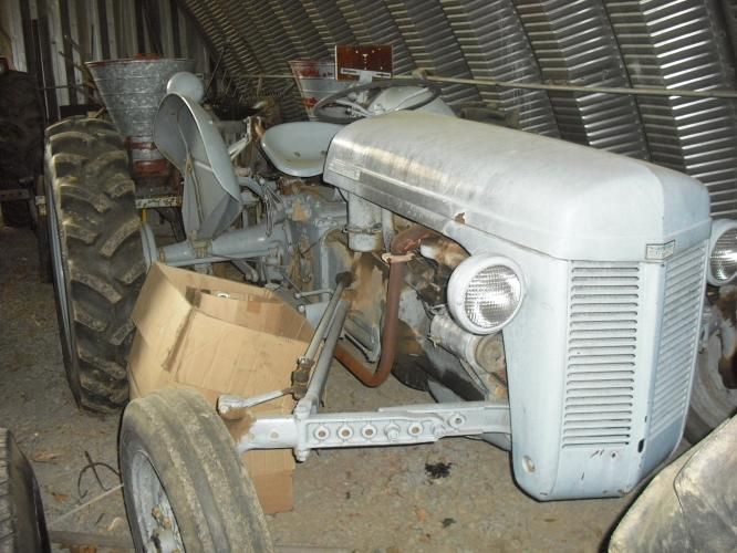 1948  Tractor