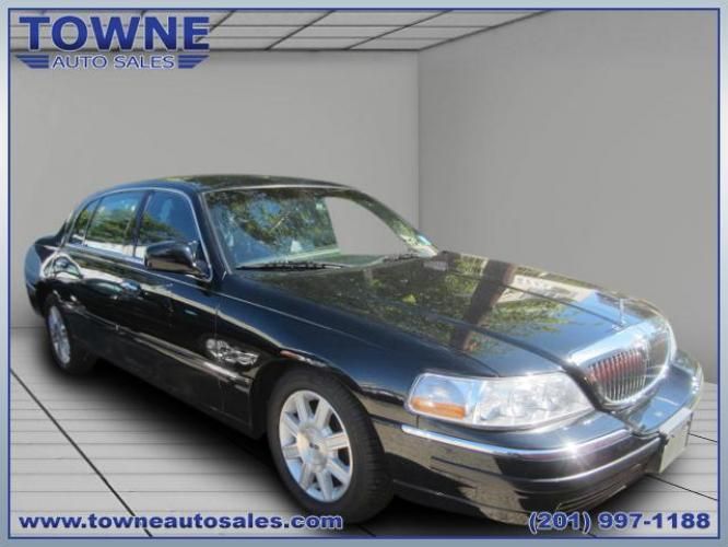 2010 Lincoln Town Car