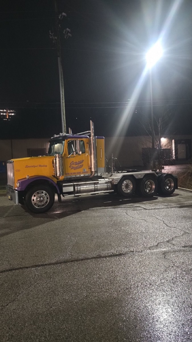 2000 Kenworth  W900B