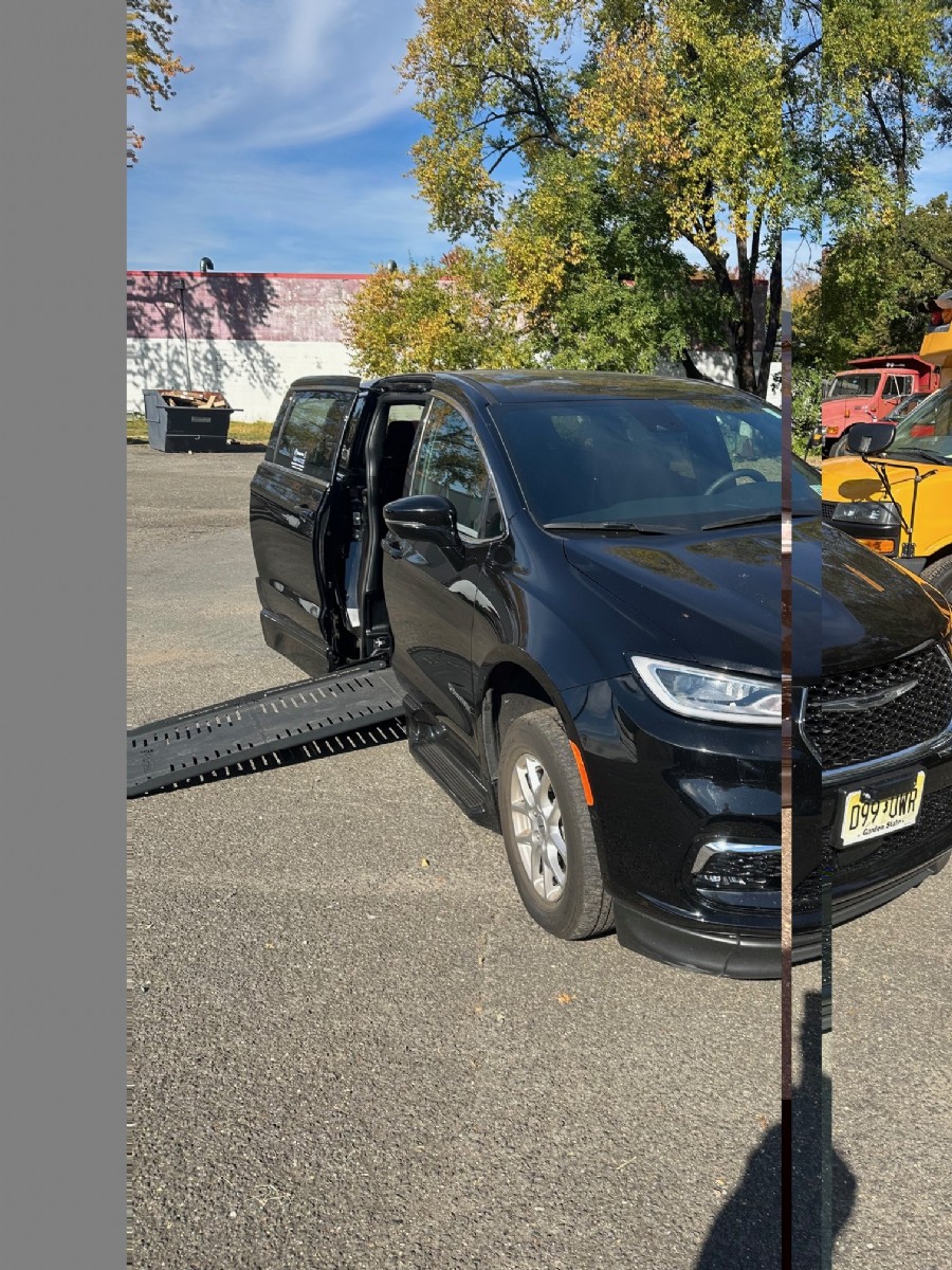 2025 Chrysler Pacifica