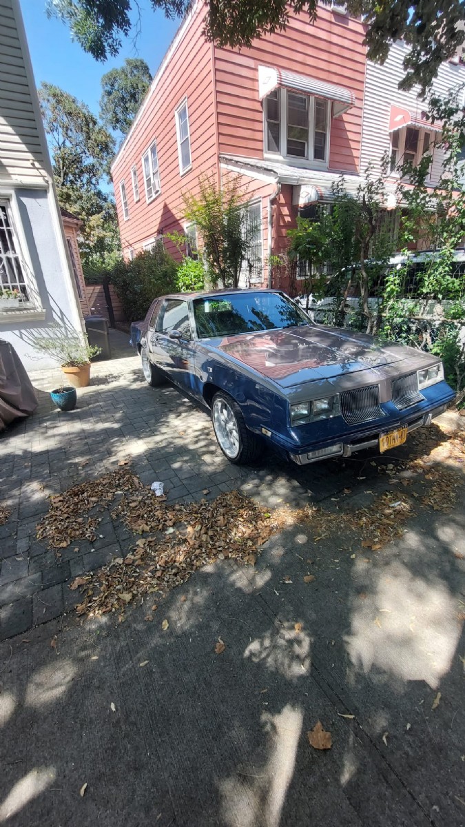 1984 Oldsmobile Cutlass Supreme