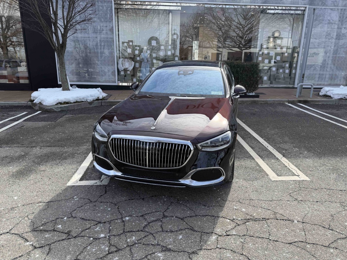 2022 Mercedes Maybach S580