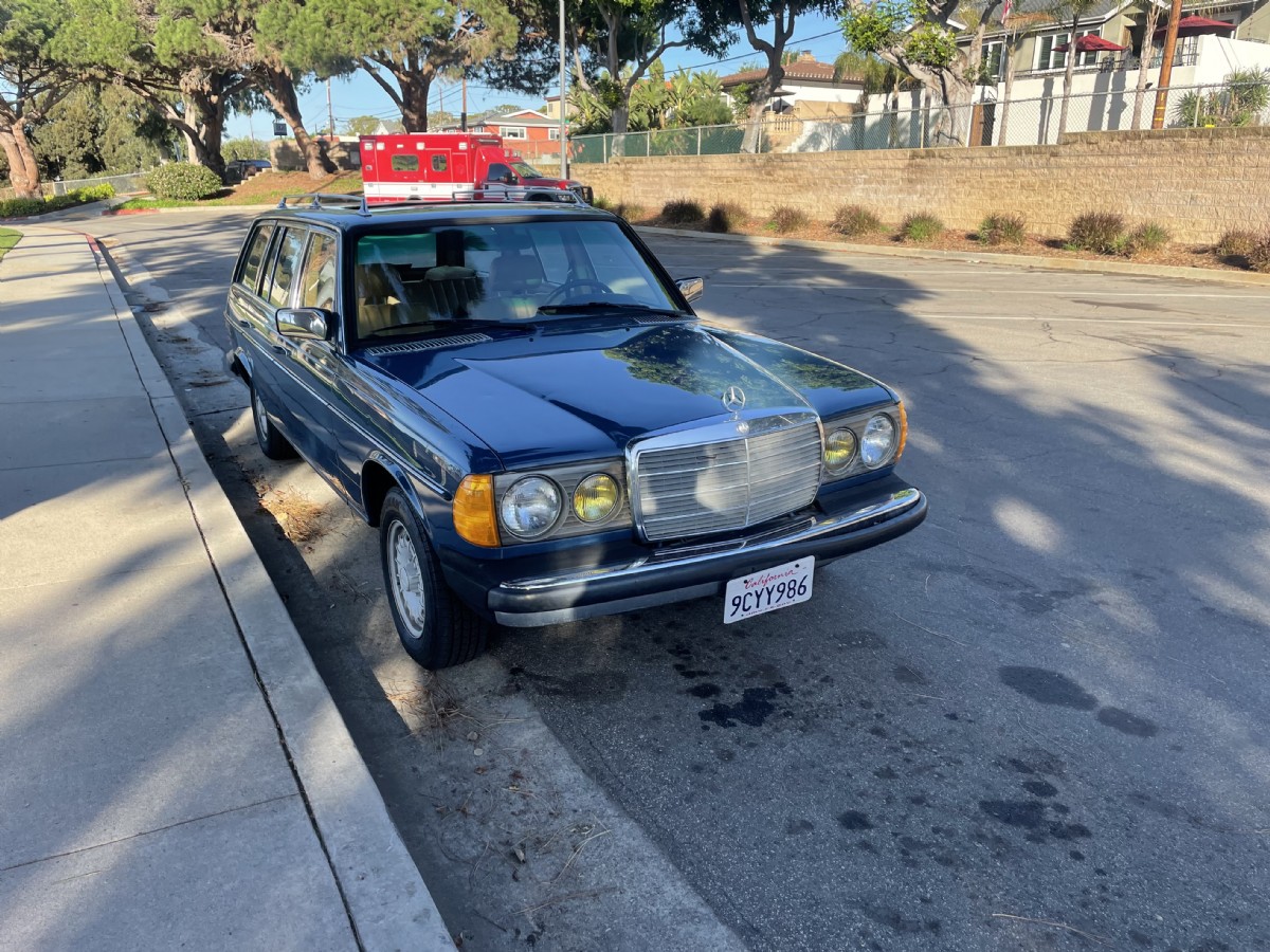1982 Mercedes Benz  300 TD