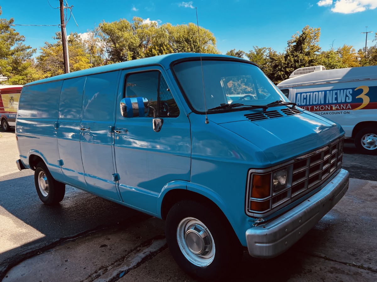1992 Dodge B-250