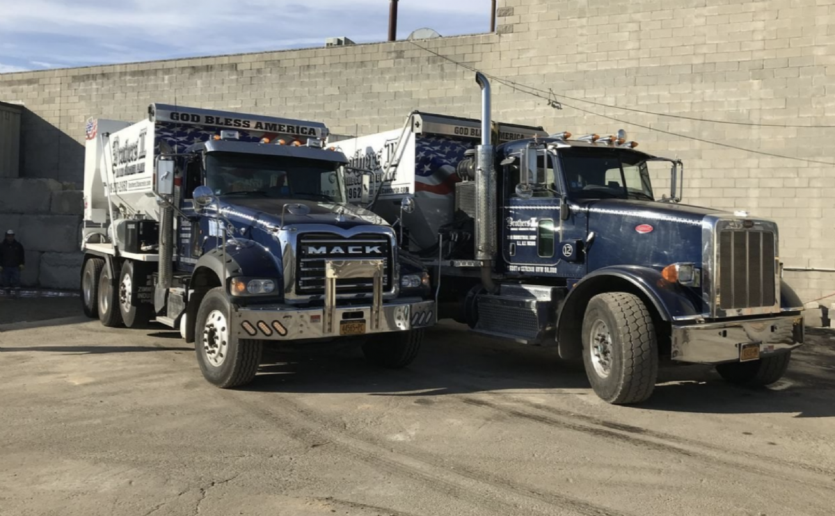 Western Star // MACK  Concrete Truck