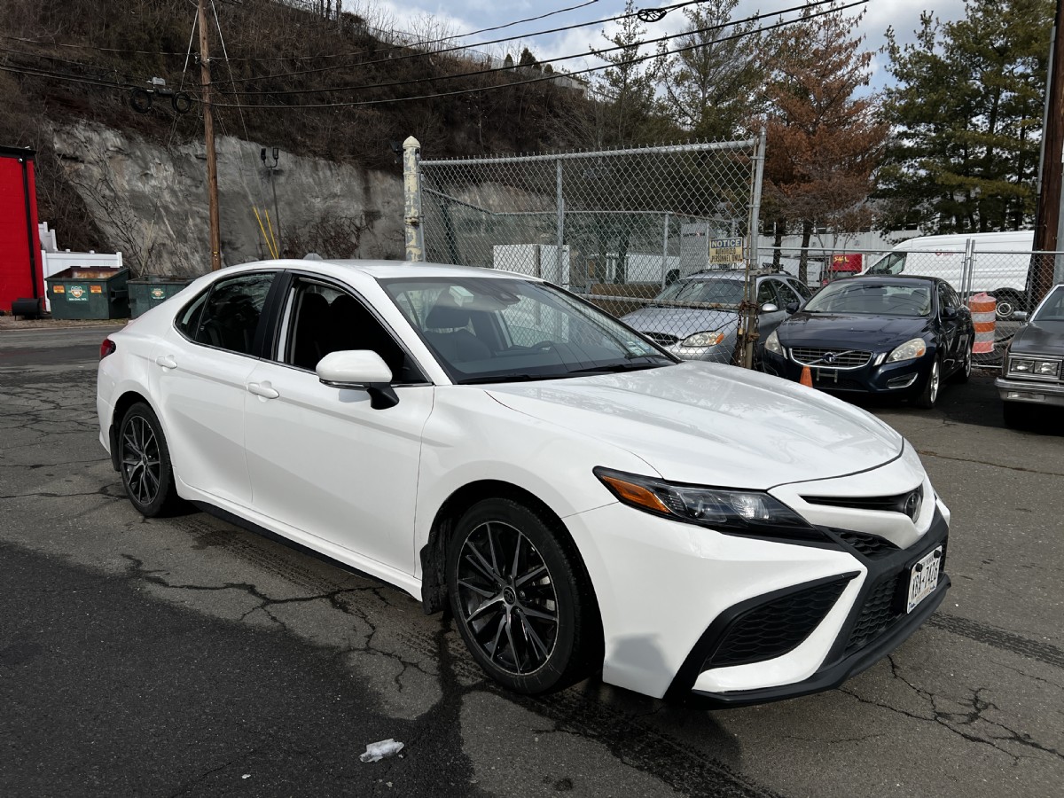 2023 TOYOTA Camry
