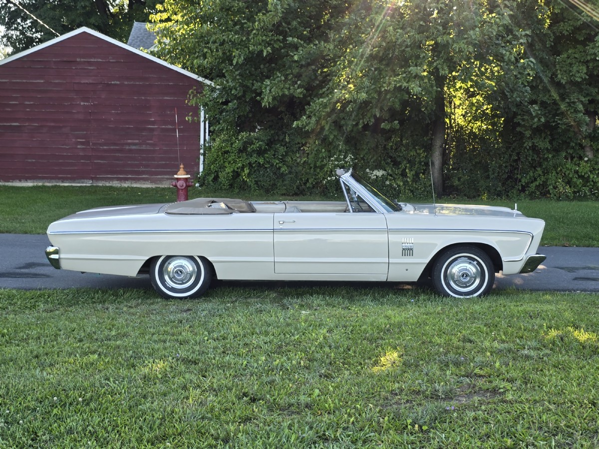 1966 Plymouth Fury 111 convetible