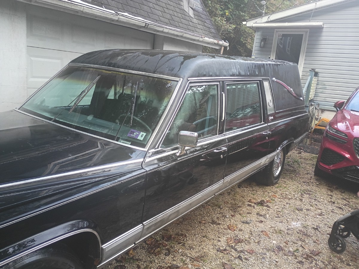 1991 Cadillac  Brougham