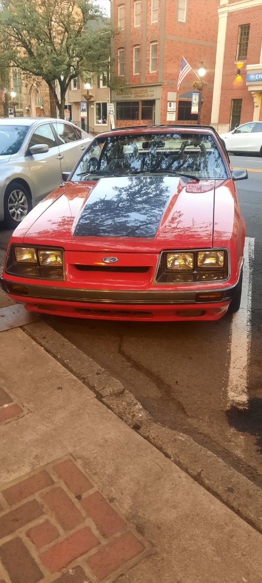 1985 ford mustang gt