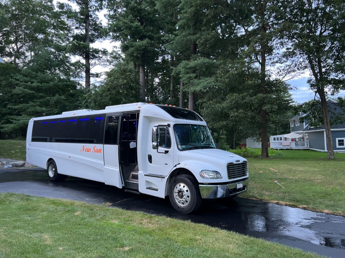 2016 Freightliner  Grech GM40