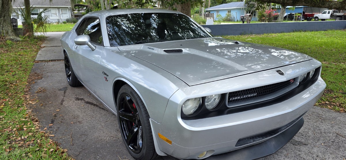 2009 DODGE Challenger LC
