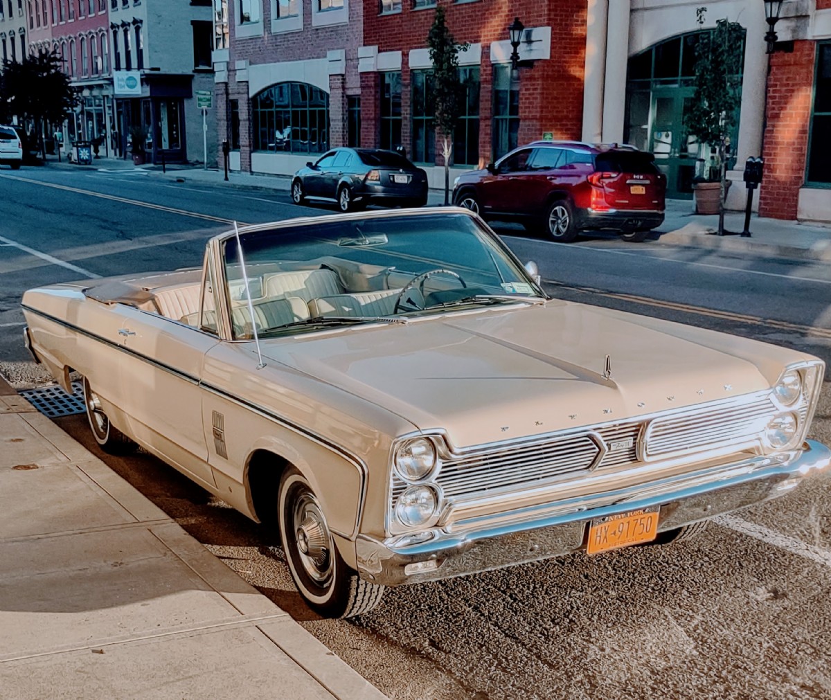 1966 Plymouth Fury 111 convetible