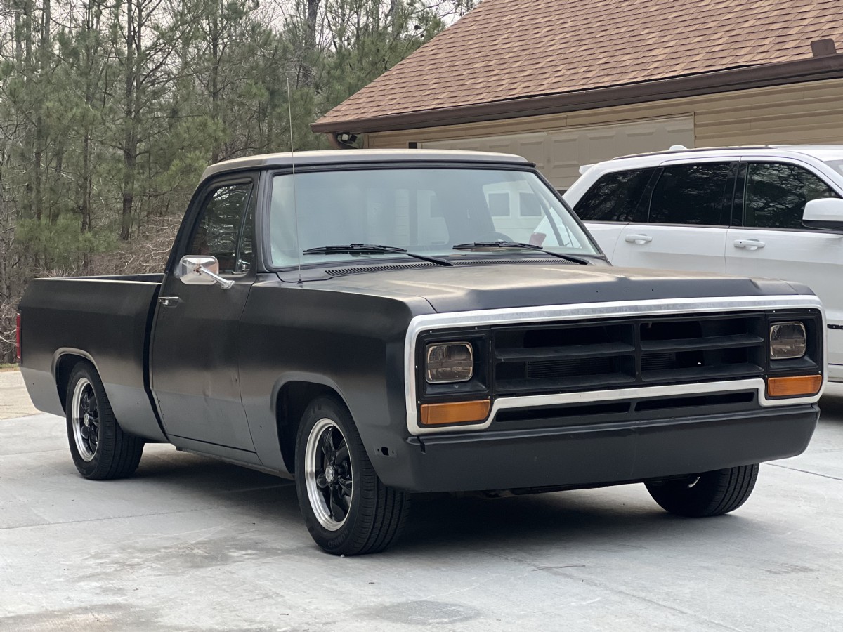 1987 Dodge D100