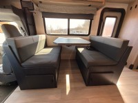 2025 Sunseeker Forest River 32'
