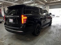 2023 CHEVROLET Suburban