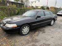 2005 Lincoln Town Car