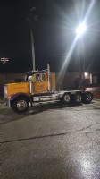2000 Kenworth  W900B