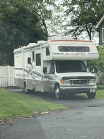 2005 Ford E-450