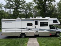 2005 Ford E-450