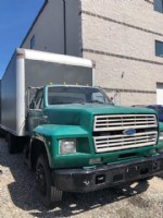 1990 Ford F600 Box Truck