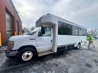 2013 Ford E-450