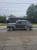 1947 Ford Super Deluxe Sedan
