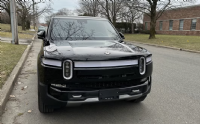 2024 Rivian  R1S