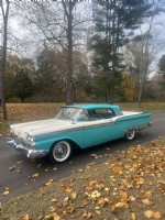 1959 Ford Fairlane 500 Skyliner