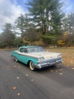1959 Ford Fairlane 500 Skyliner