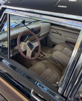 1990 JEEP Grand Wagoneer Base