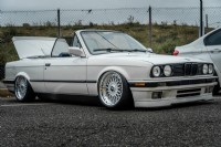 1991 BMW 325i 3-Series