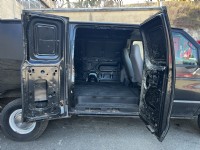 2001 Ford E-350