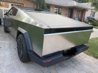 2025 Tesla Cybertruck