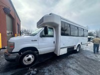 2013 Ford E-450