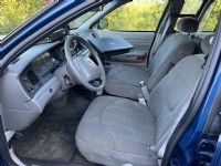 2000 Ford Crown Victoria