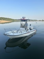 1994 Boston whaler Outrage